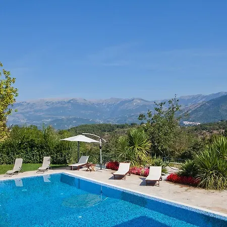 Colle Visconti Bed & Breakfast 3*